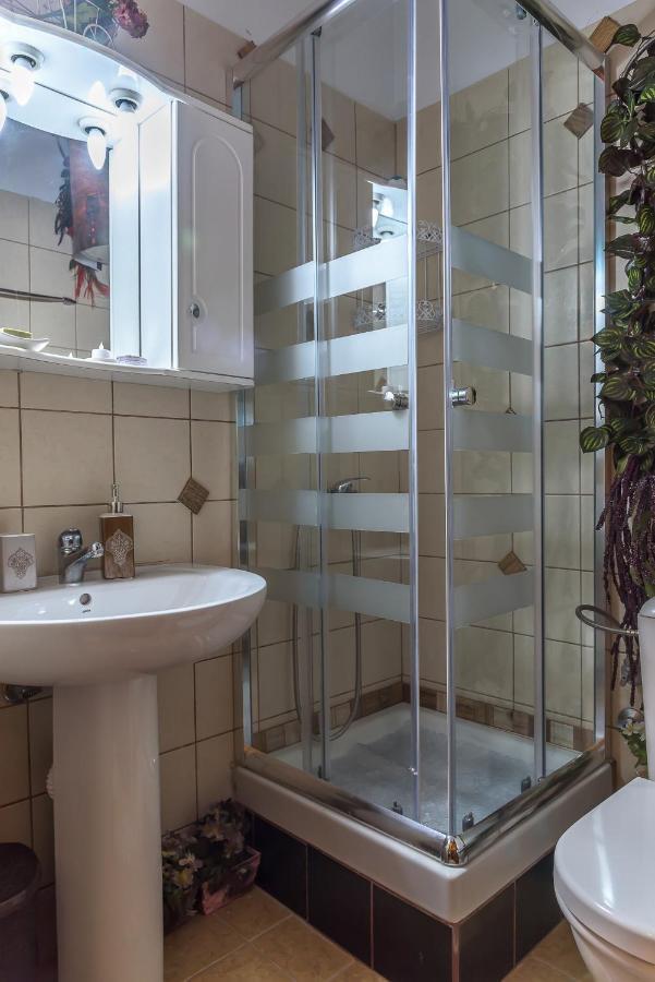 Luxury Marina Apartment In Alexandroupolis Bagian luar foto